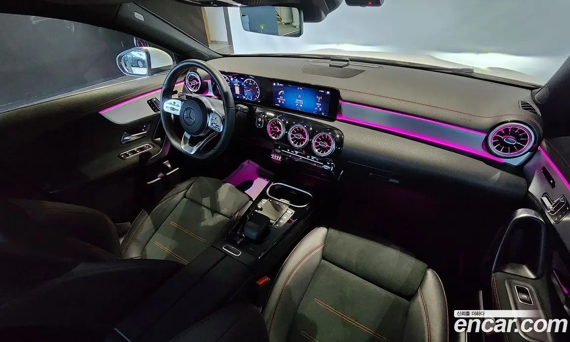 Mercedes-Benz CLA-Class 2023 2.0 автомат (гидро), фото 13
