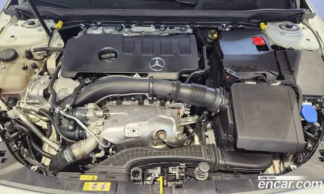 Mercedes-Benz CLA-Class 2023 2.0 автомат (гидро), миниатюра 6