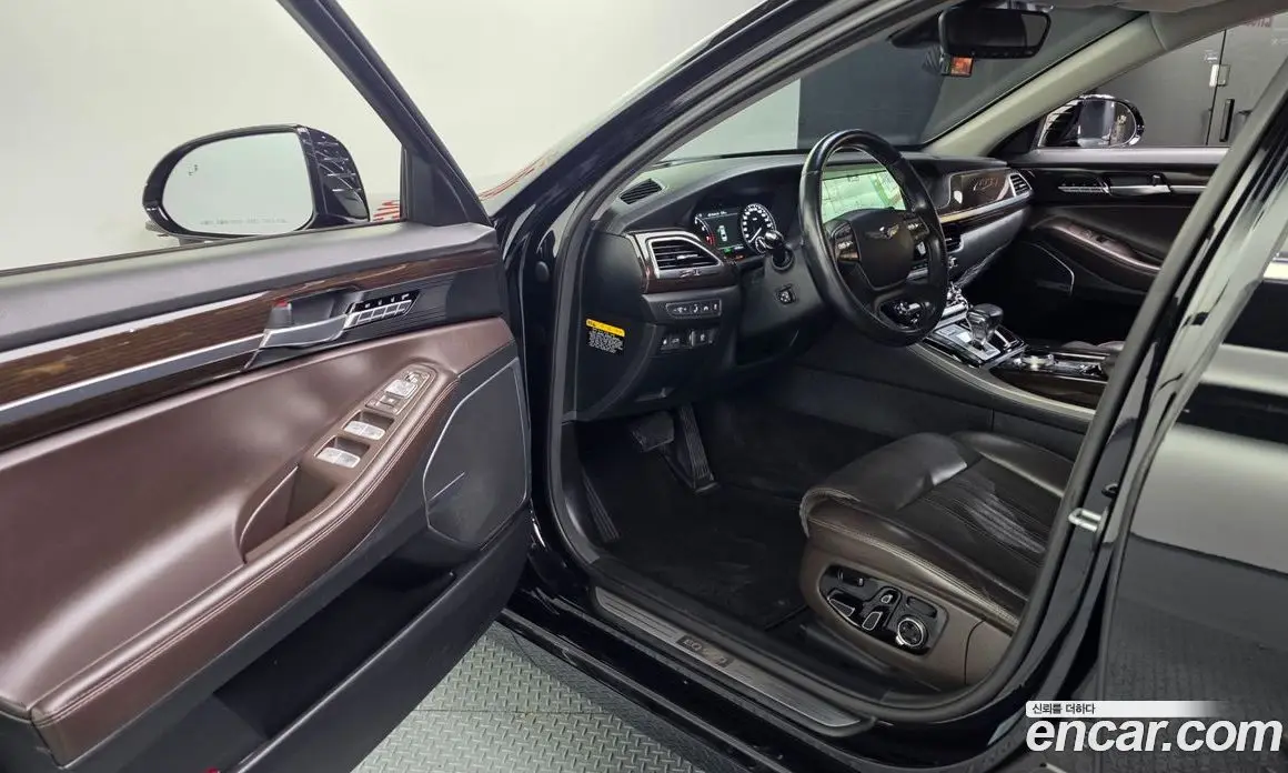 Genesis EQ900 2016 3.3 автомат (гидро), фото 10 Genesis EQ900 2016 3.3 автомат (гидро), фото 10
