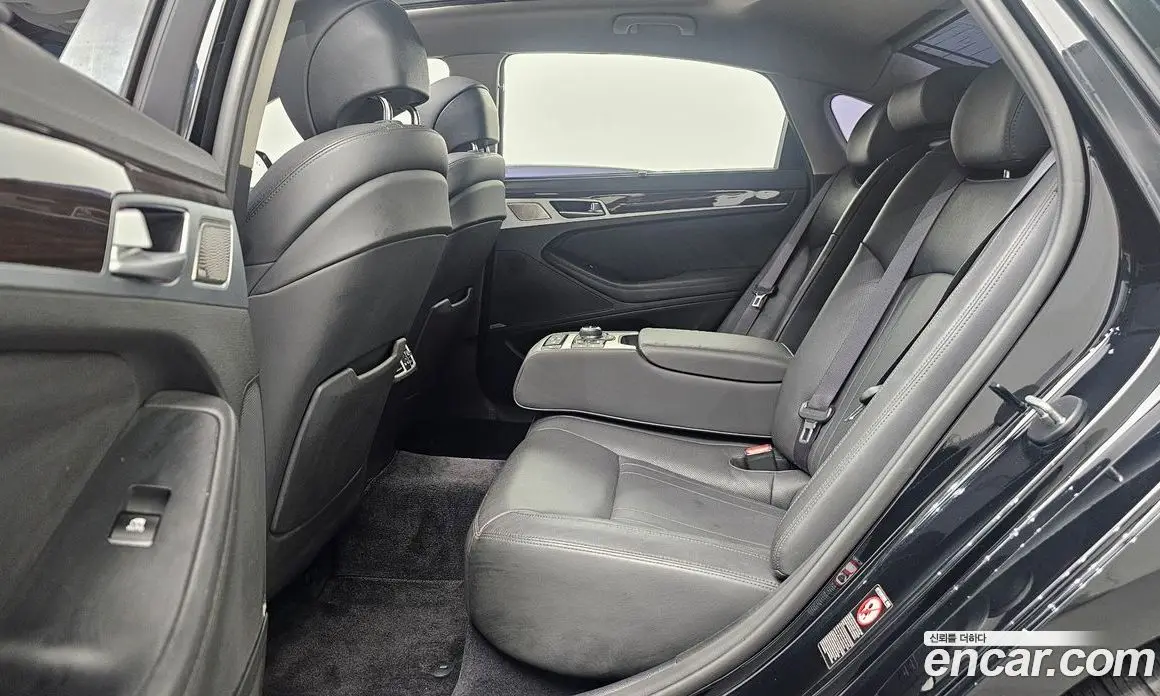 Genesis G80 2016 3.3 автомат (гидро), фото 12 Genesis G80 2016 3.3 автомат (гидро), фото 12