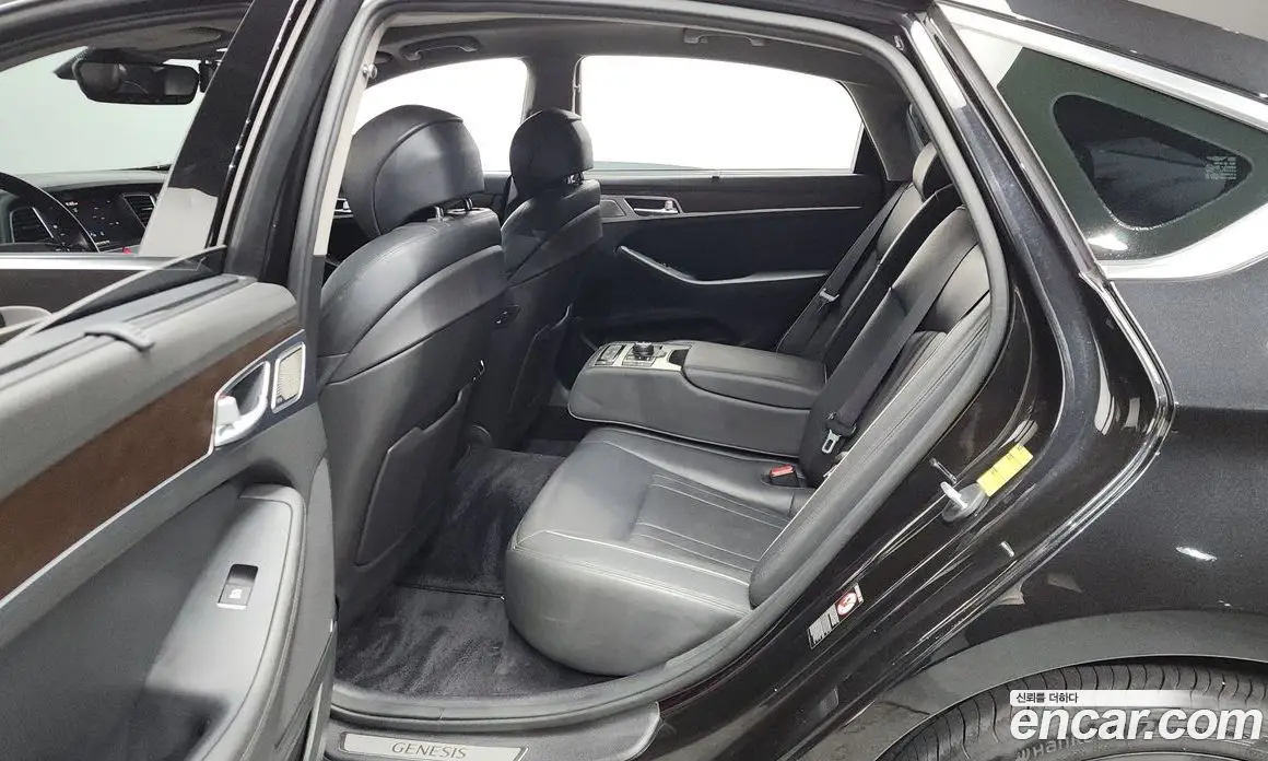 Genesis G80 2019 3.3 автомат (гидро), фото 12 Genesis G80 2019 3.3 автомат (гидро), фото 12
