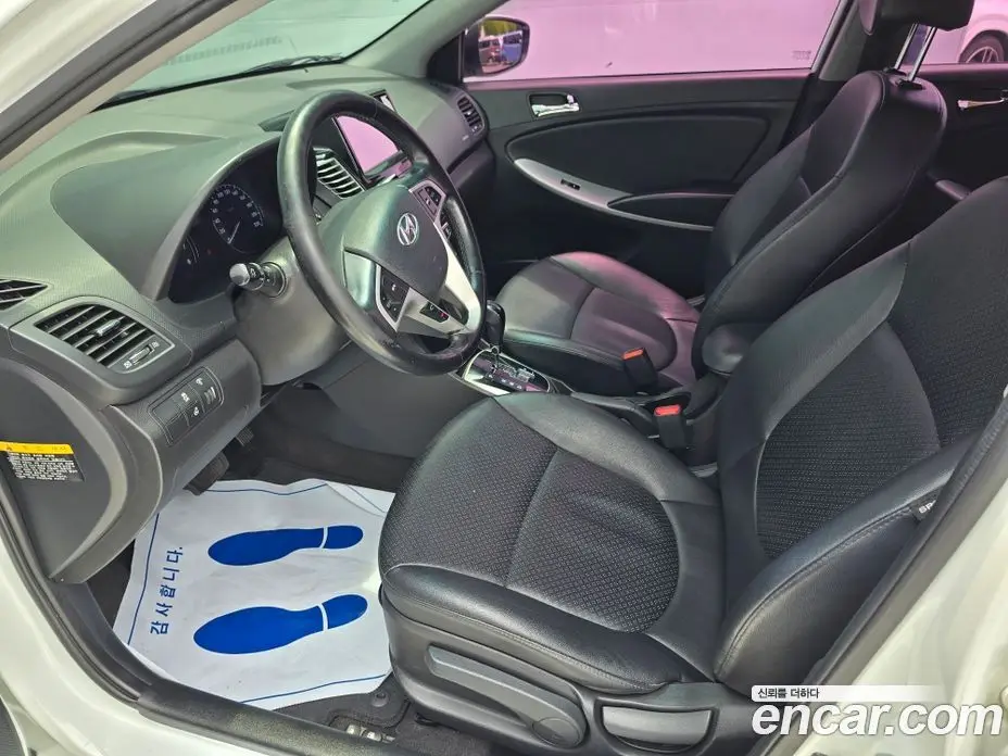 Hyundai Accent 2013 1.4 автомат (гидро), фото 15