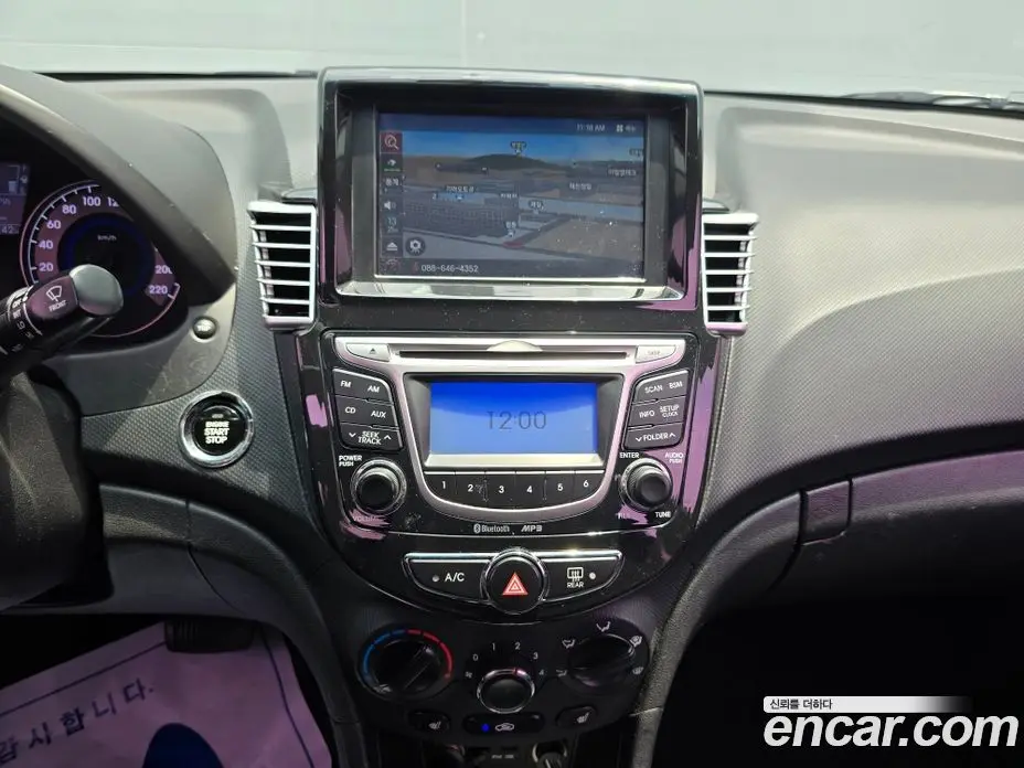 Hyundai Accent 2013 1.4 автомат (гидро), фото 9