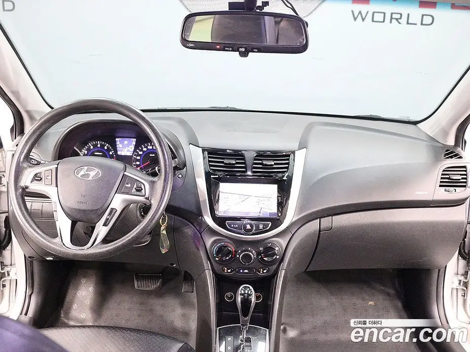 Hyundai Accent 2013 1.4 автомат (гидро), фото 15