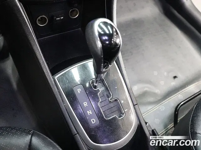 Hyundai Accent 2013 1.4 автомат (гидро), миниатюра 10