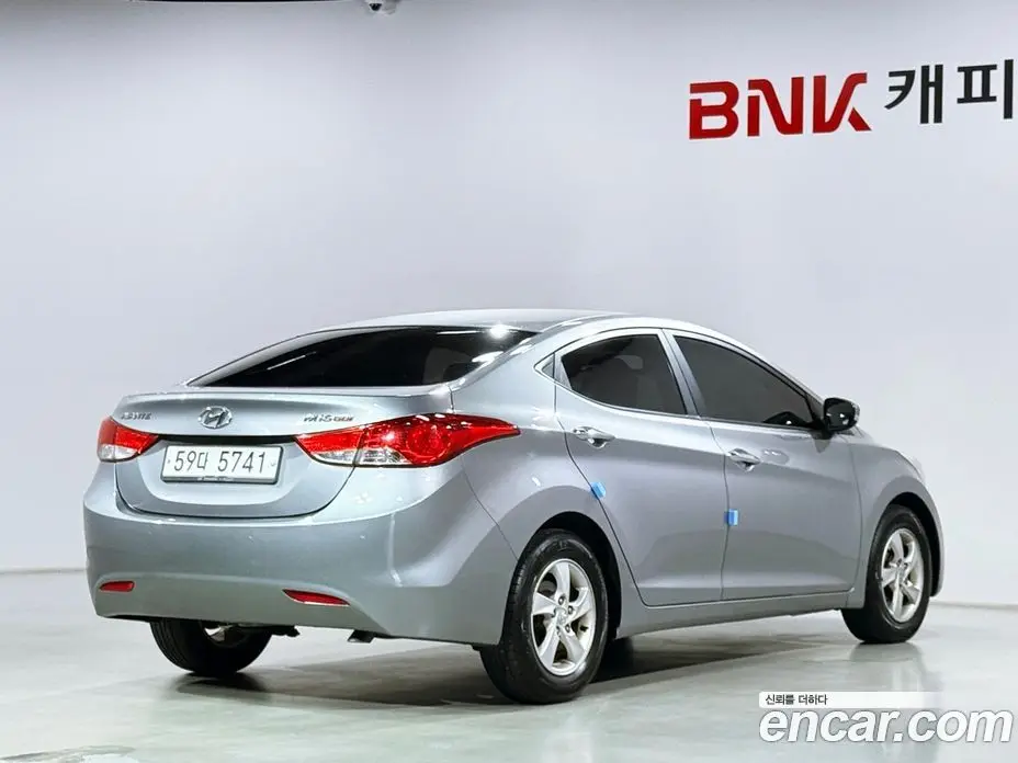 Hyundai Avante 2011 1.6 автомат (гидро), фото 2 Hyundai Avante 2011 1.6 автомат (гидро), фото 2