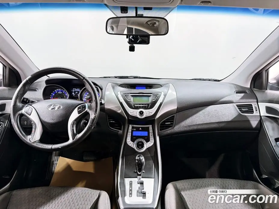 Hyundai Avante 2011 1.6 автомат (гидро), фото 4 Hyundai Avante 2011 1.6 автомат (гидро), фото 4