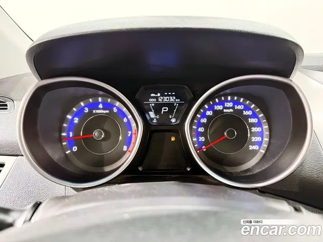 Hyundai Avante 2011 1.6 автомат (гидро), миниатюра 5 Hyundai Avante 2011 1.6 автомат (гидро), миниатюра 5