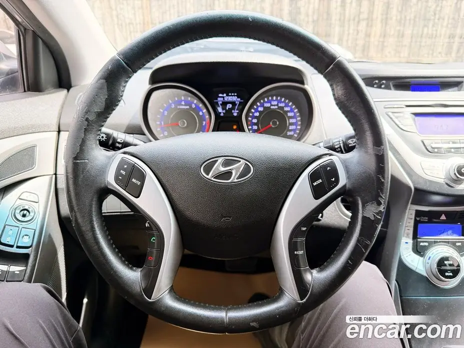 Hyundai Avante 2011 1.6 автомат (гидро), фото 6 Hyundai Avante 2011 1.6 автомат (гидро), фото 6