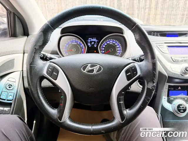 Hyundai Avante 2011 1.6 автомат (гидро), миниатюра 6 Hyundai Avante 2011 1.6 автомат (гидро), миниатюра 6