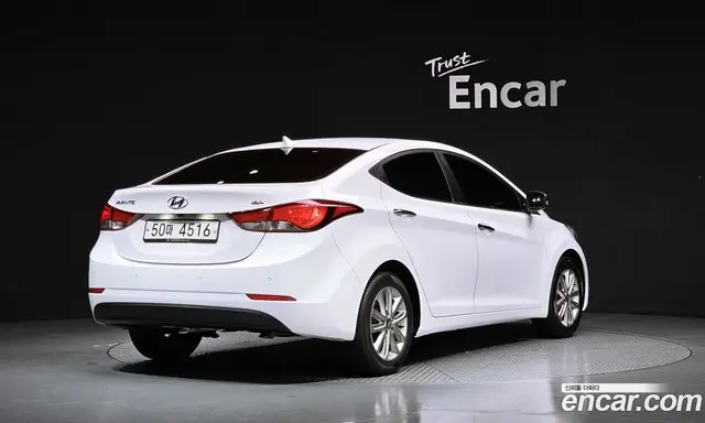 Hyundai Avante 2014 1.6 автомат (гидро), миниатюра 2