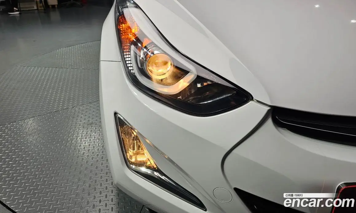 Hyundai Avante 2014 1.6 автомат (гидро), фото 8