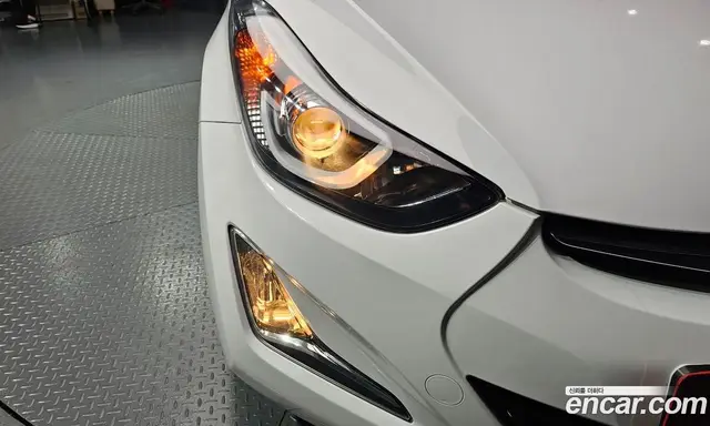Hyundai Avante 2014 1.6 автомат (гидро), миниатюра 8