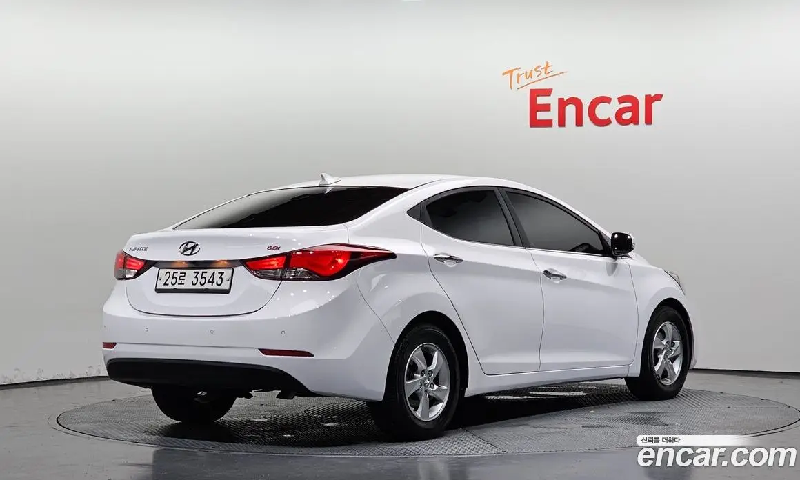 Hyundai Avante 2015 1.6 автомат (гидро), фото 2 Hyundai Avante 2015 1.6 автомат (гидро), фото 2