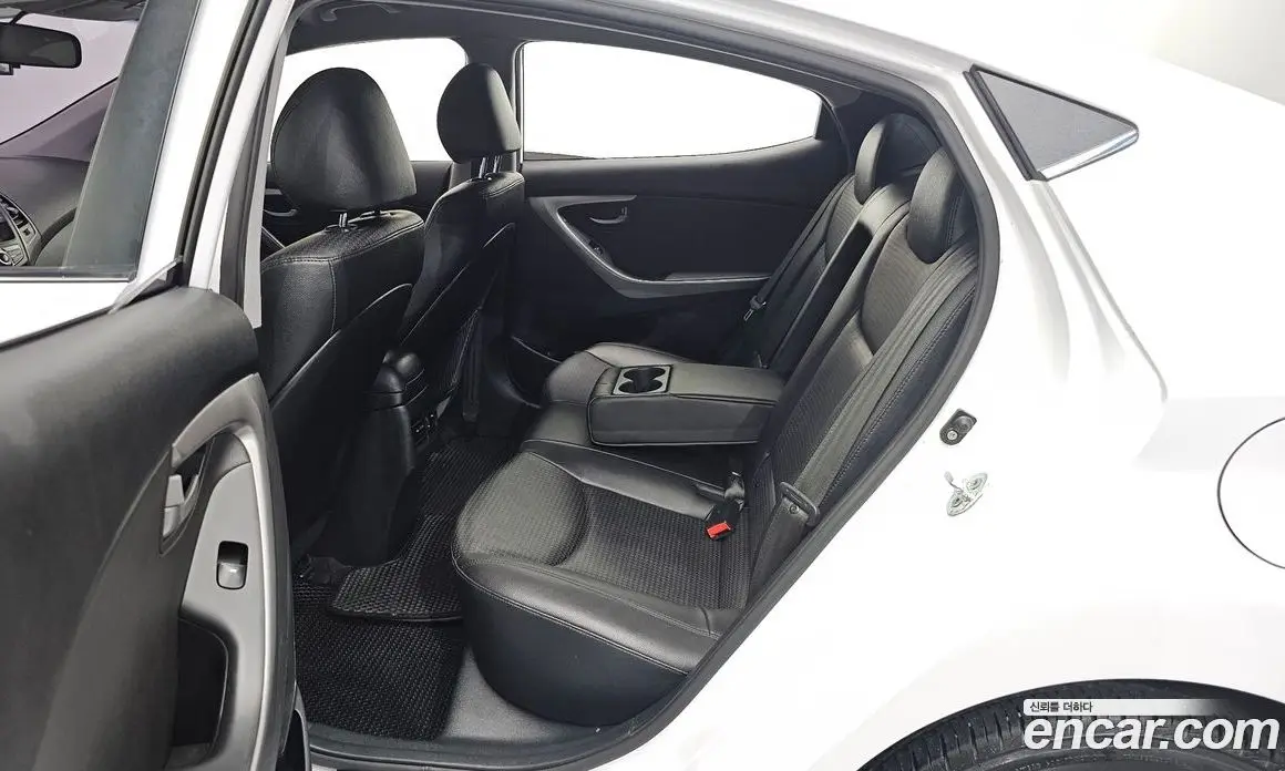 Hyundai Avante 2015 1.6 автомат (гидро), фото 11 Hyundai Avante 2015 1.6 автомат (гидро), фото 11
