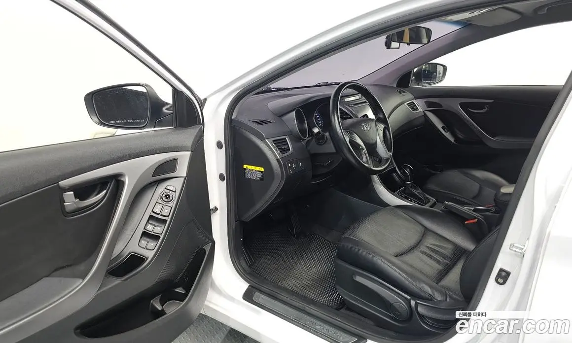 Hyundai Avante 2015 1.6 автомат (гидро), фото 10 Hyundai Avante 2015 1.6 автомат (гидро), фото 10