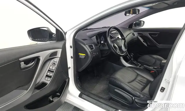 Hyundai Avante 2015 1.6 автомат (гидро), миниатюра 10 Hyundai Avante 2015 1.6 автомат (гидро), миниатюра 10