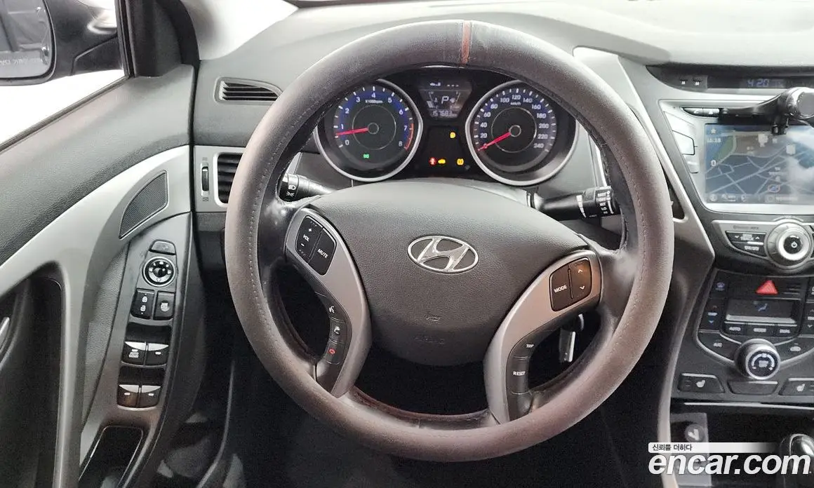 Hyundai Avante 2015 1.6 автомат (гидро), фото 13