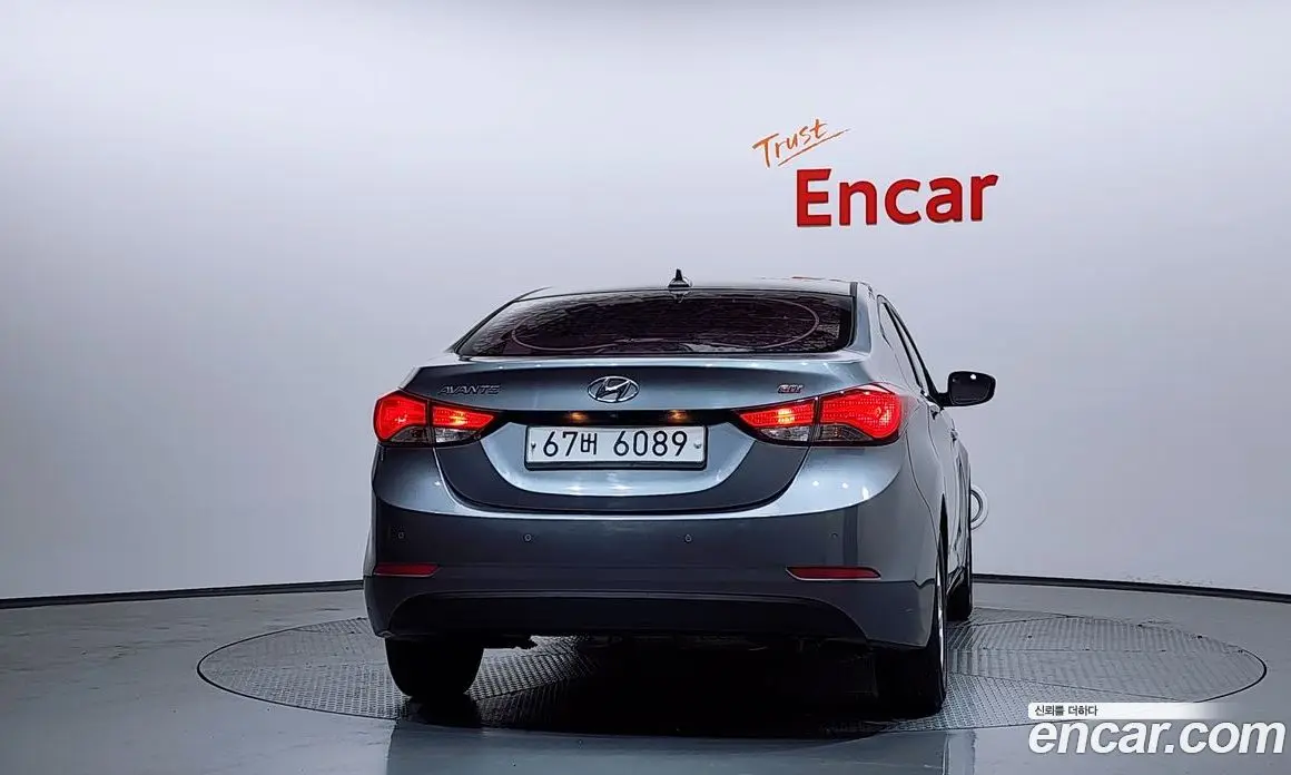 Hyundai Avante 2015 1.6 автомат (гидро), фото 4