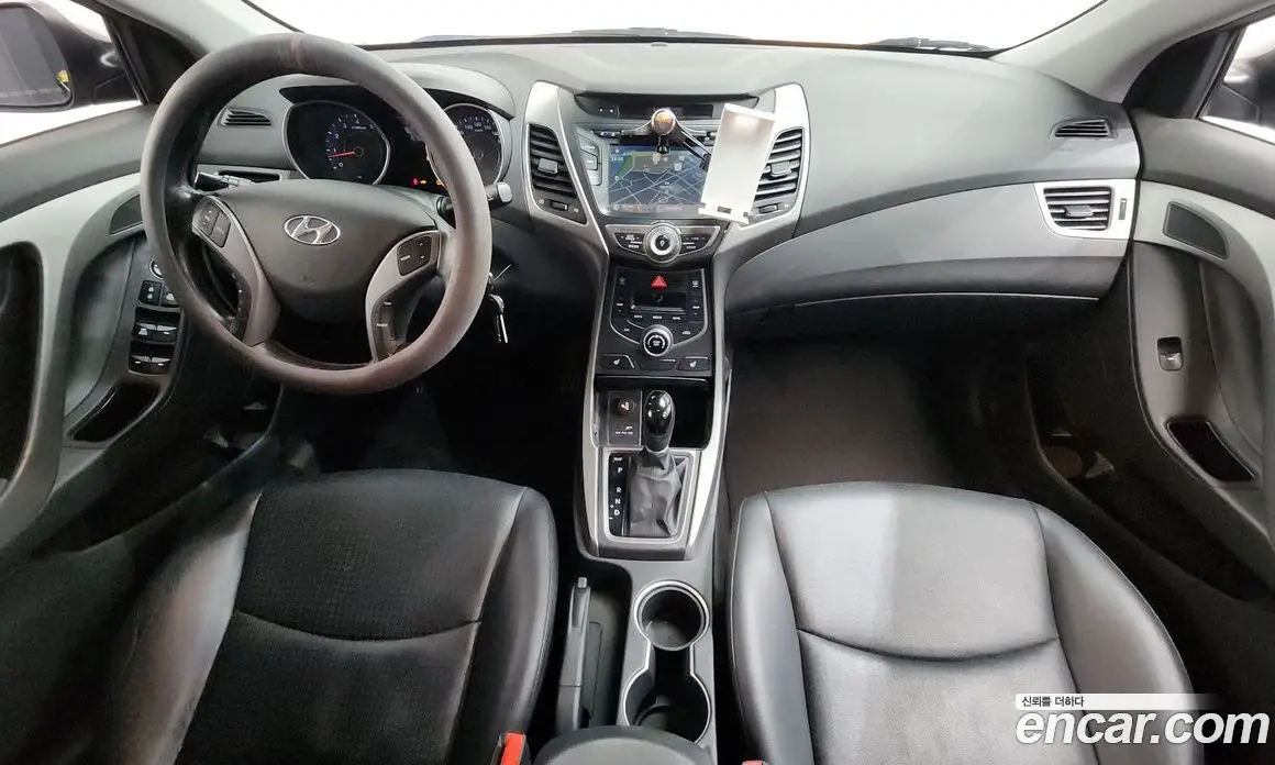 Hyundai Avante 2015 1.6 автомат (гидро), фото 7
