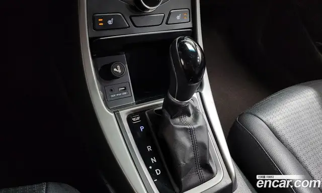 Hyundai Avante 2015 1.6 автомат (гидро), миниатюра 9