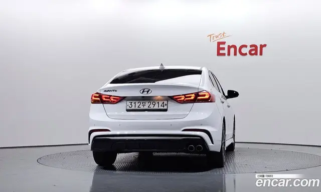 Hyundai Avante 2016 1.6 автомат (гидро), миниатюра 4