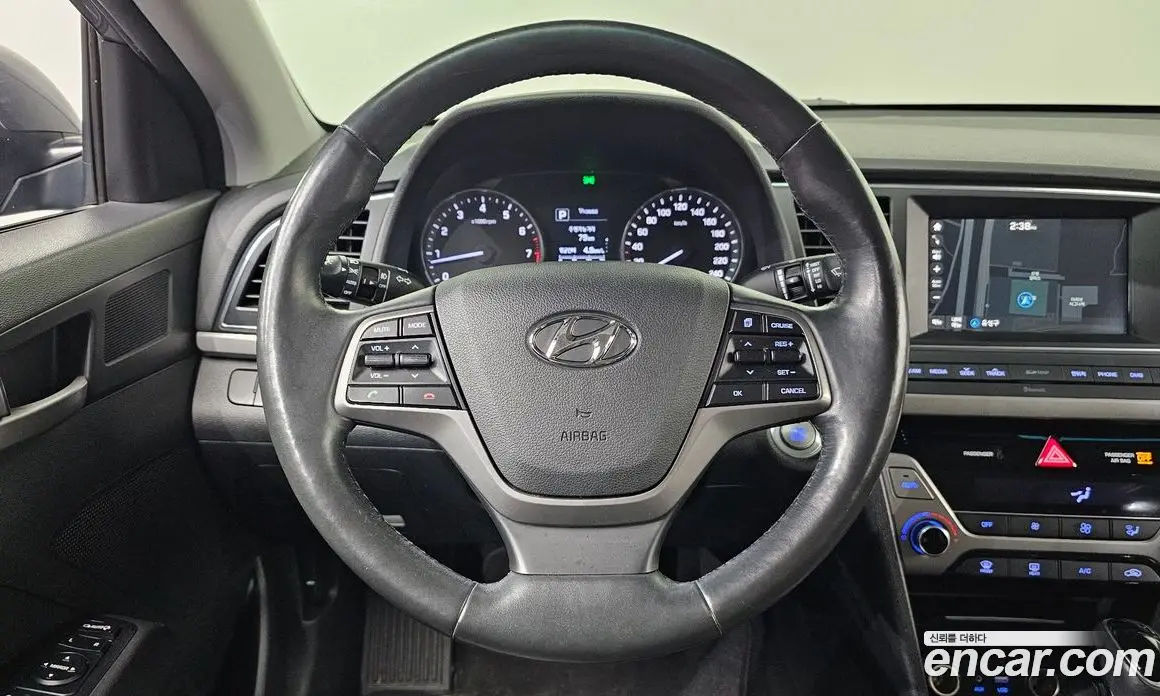 Hyundai Avante 2016 1.6 автомат (гидро), фото 15