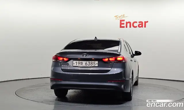 Hyundai Avante 2016 1.6 автомат (гидро), миниатюра 4