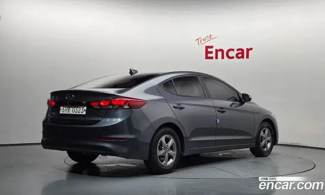 Hyundai Avante 2016 1.6 автомат (гидро), миниатюра 2