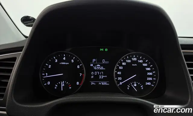 Hyundai Avante 2016 1.6 автомат (гидро), миниатюра 11
