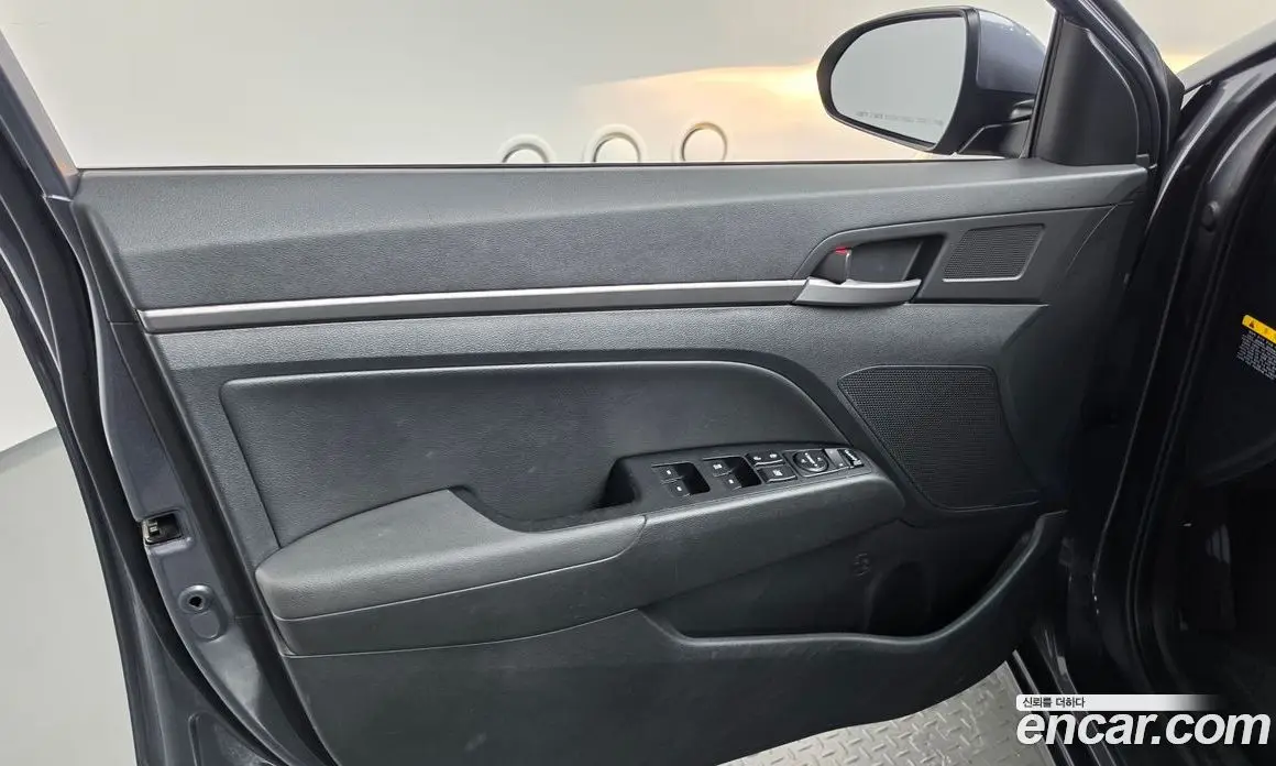 Hyundai Avante 2016 1.6 автомат (гидро), фото 14