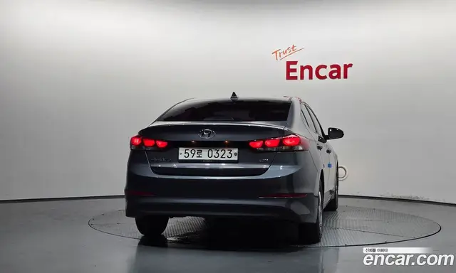 Hyundai Avante 2016 1.6 автомат (гидро), миниатюра 4