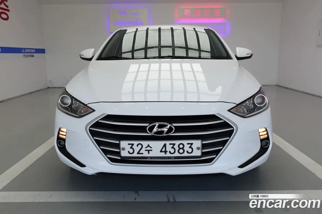 Hyundai Avante 2016 1.6 автомат (гидро), фото 1 Hyundai Avante 2016 1.6 автомат (гидро), фото 1