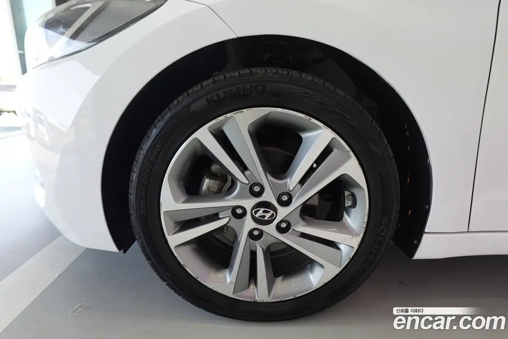 Hyundai Avante 2016 1.6 автомат (гидро), фото 20 Hyundai Avante 2016 1.6 автомат (гидро), фото 20