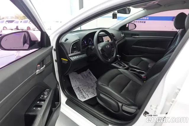 Hyundai Avante 2016 1.6 автомат (гидро), миниатюра 8 Hyundai Avante 2016 1.6 автомат (гидро), миниатюра 8