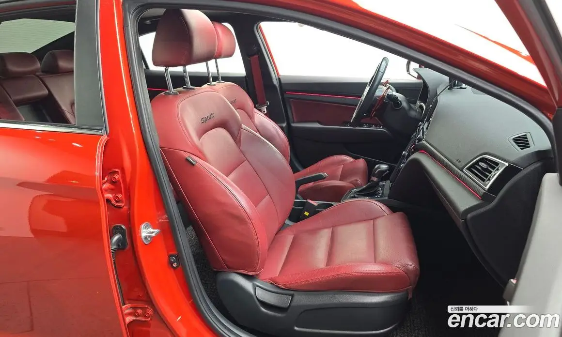 Hyundai Avante 2017 1.6 автомат (гидро), фото 12