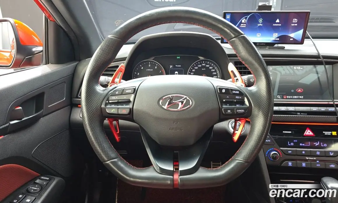 Hyundai Avante 2017 1.6 автомат (гидро), фото 13