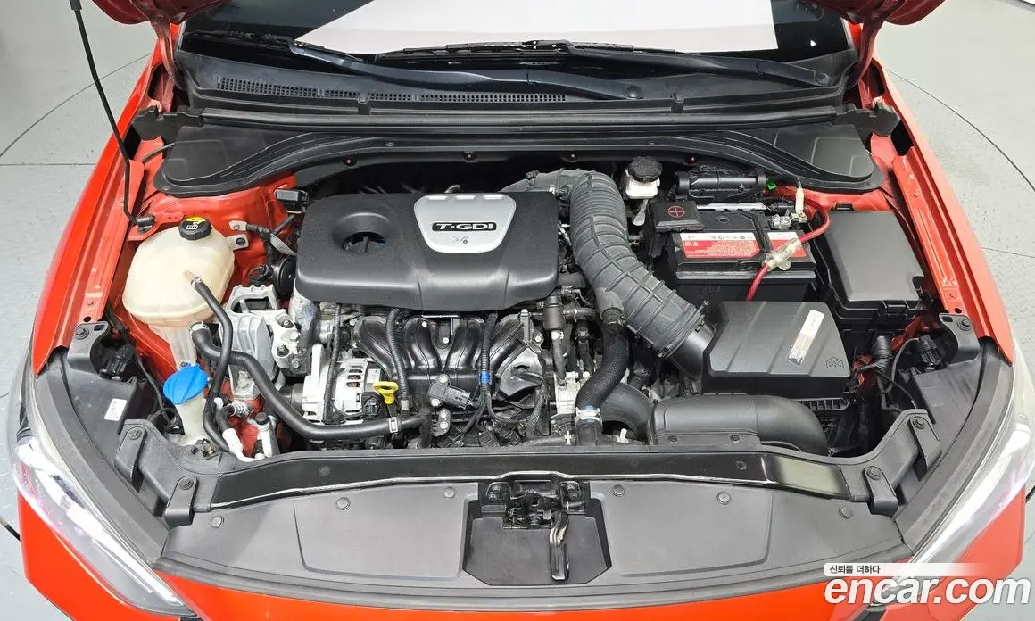 Hyundai Avante 2017 1.6 автомат (гидро), фото 6