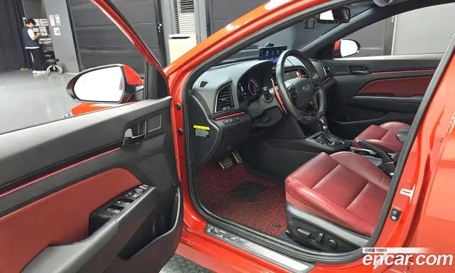Hyundai Avante 2017 1.6 автомат (гидро), миниатюра 10