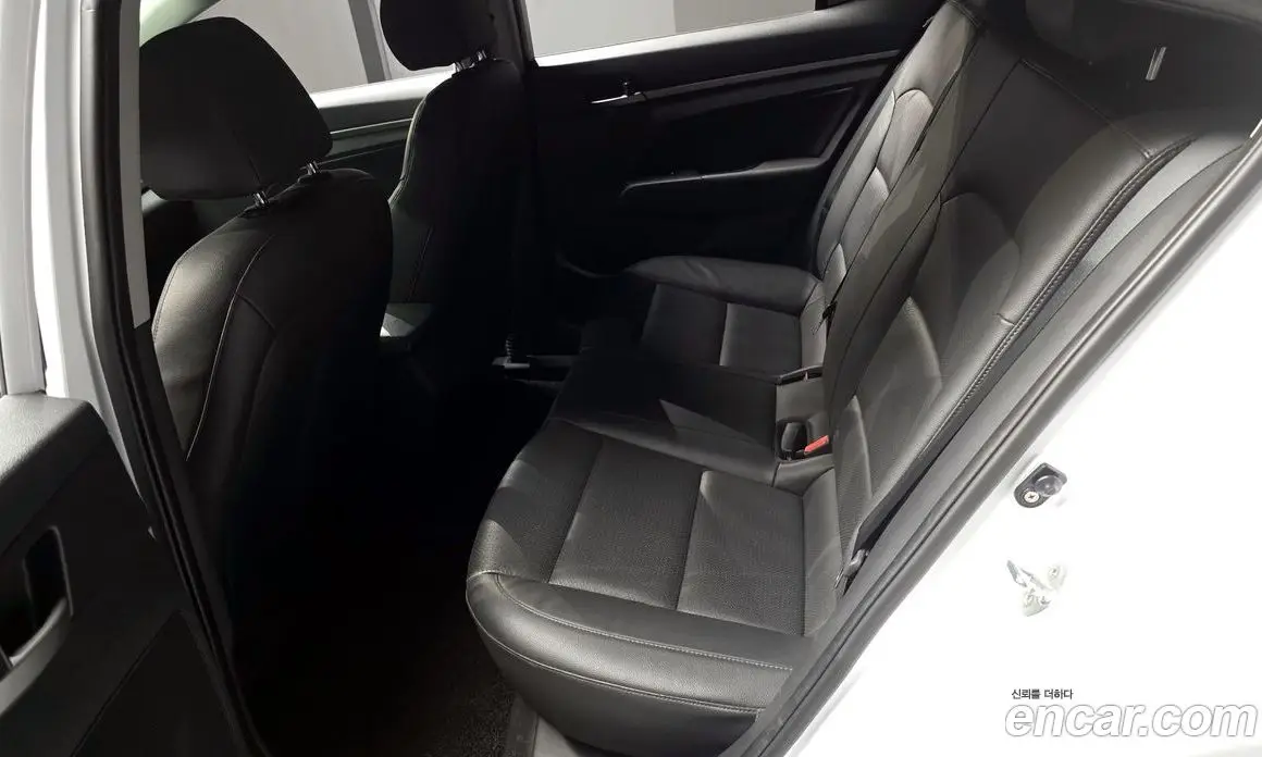 Hyundai Avante 2017 1.6 автомат (гидро), фото 18