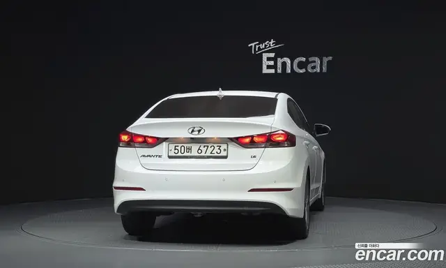 Hyundai Avante 2017 1.6 автомат (гидро), миниатюра 4