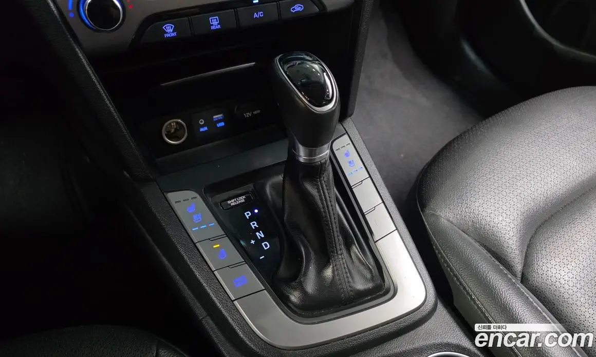 Hyundai Avante 2017 1.6 автомат (гидро), фото 9