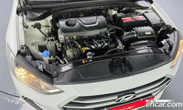 Hyundai Avante 2018 1.6 автомат (гидро), миниатюра 6