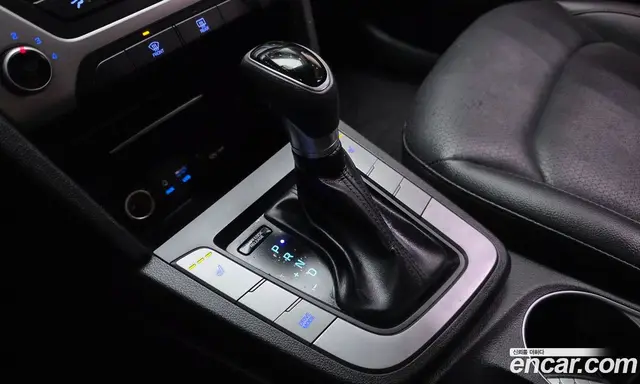 Hyundai Avante 2018 1.6 автомат (гидро), миниатюра 12