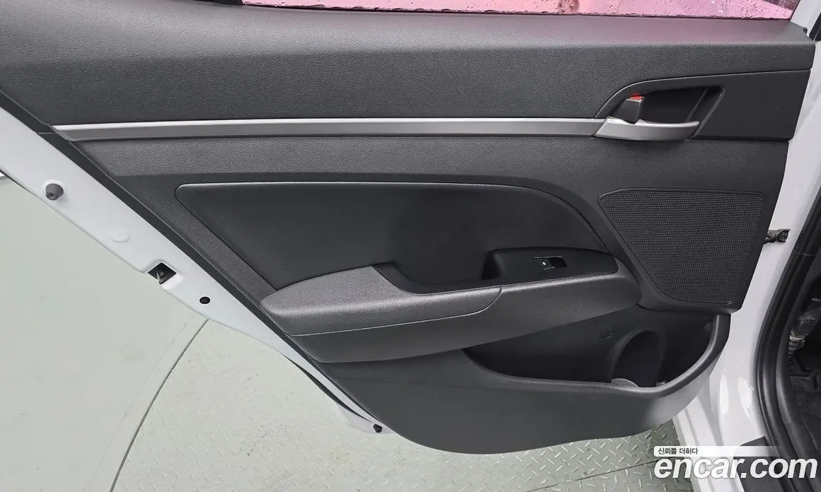 Hyundai Avante 2018 1.6 автомат (гидро), фото 15 Hyundai Avante 2018 1.6 автомат (гидро), фото 15