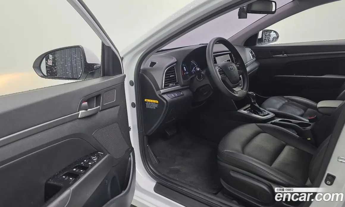 Hyundai Avante 2018 1.6 автомат (гидро), фото 17 Hyundai Avante 2018 1.6 автомат (гидро), фото 17