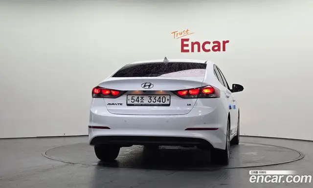 Hyundai Avante 2018 1.6 автомат (гидро), миниатюра 4 Hyundai Avante 2018 1.6 автомат (гидро), миниатюра 4