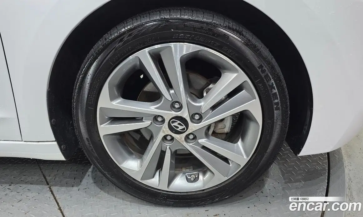 Hyundai Avante 2018 1.6 автомат (гидро), фото 7 Hyundai Avante 2018 1.6 автомат (гидро), фото 7
