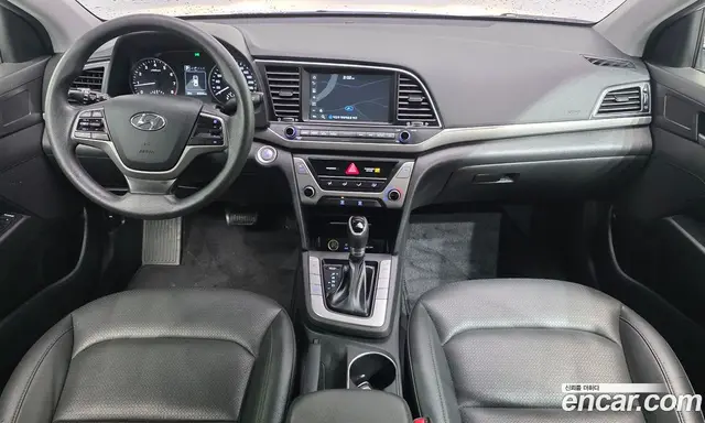 Hyundai Avante 2018 1.6 автомат (гидро), миниатюра 10 Hyundai Avante 2018 1.6 автомат (гидро), миниатюра 10