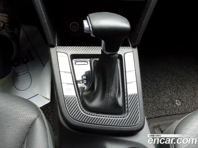 Hyundai Avante 2019 1.6 автомат (гидро), миниатюра 8